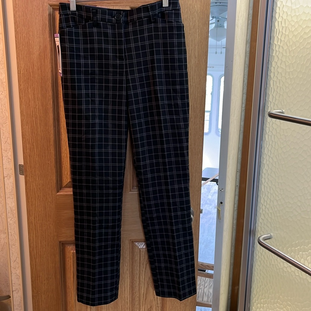 Hilary Radley black plaid dress pant. Size 4